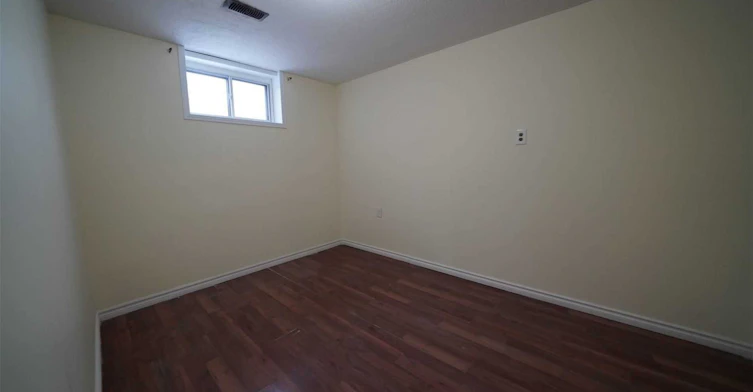 Bast-17 Bryant Street, Toronto, ON, M3H 4Z8 - 7