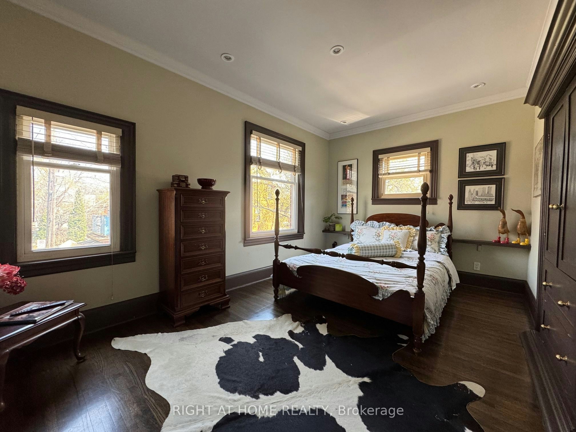 Main-440 Sackville Street, Toronto, ON, M4X 1T2 - 23
