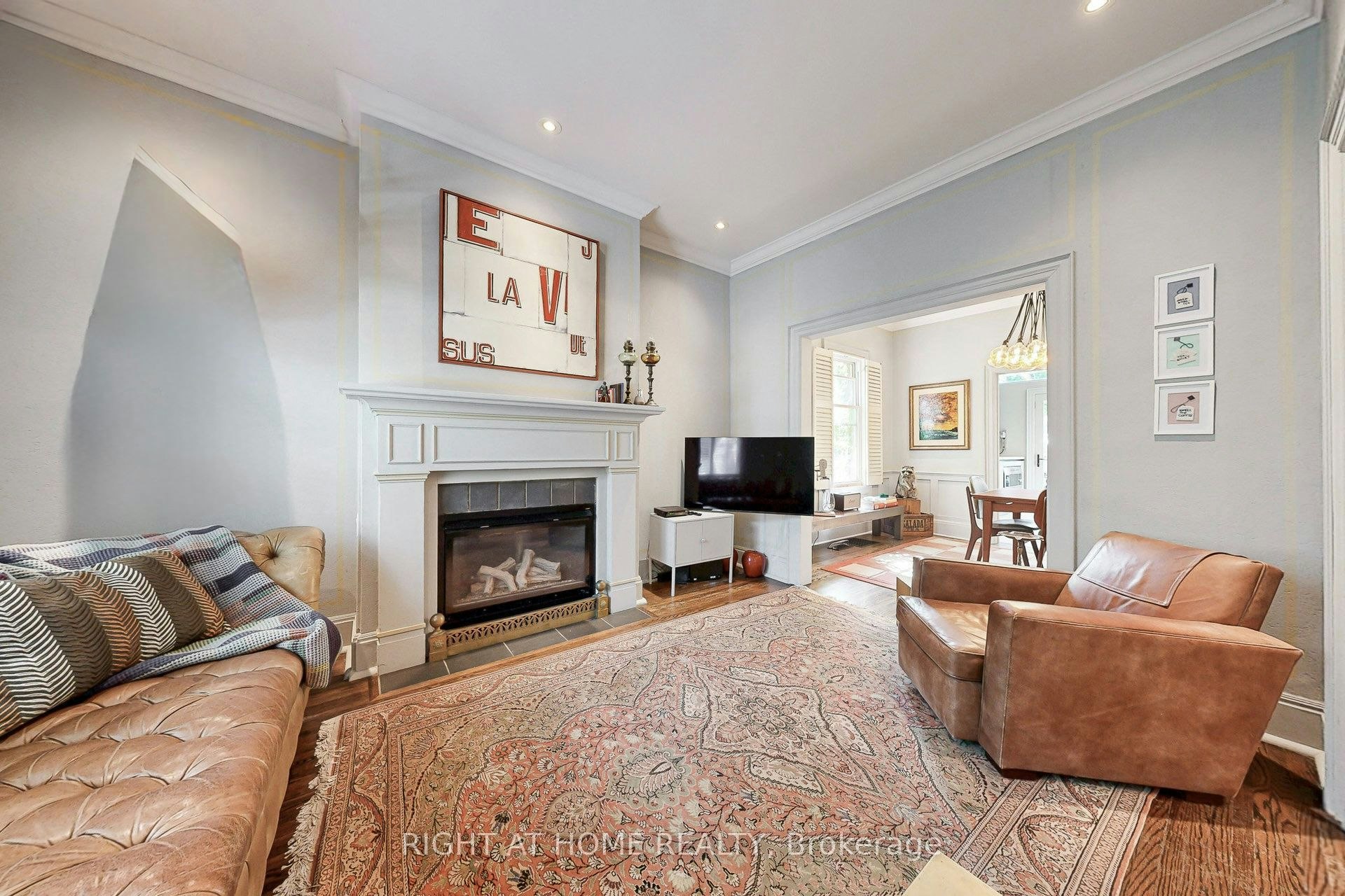 Main-440 Sackville Street, Toronto, ON, M4X 1T2 - 7