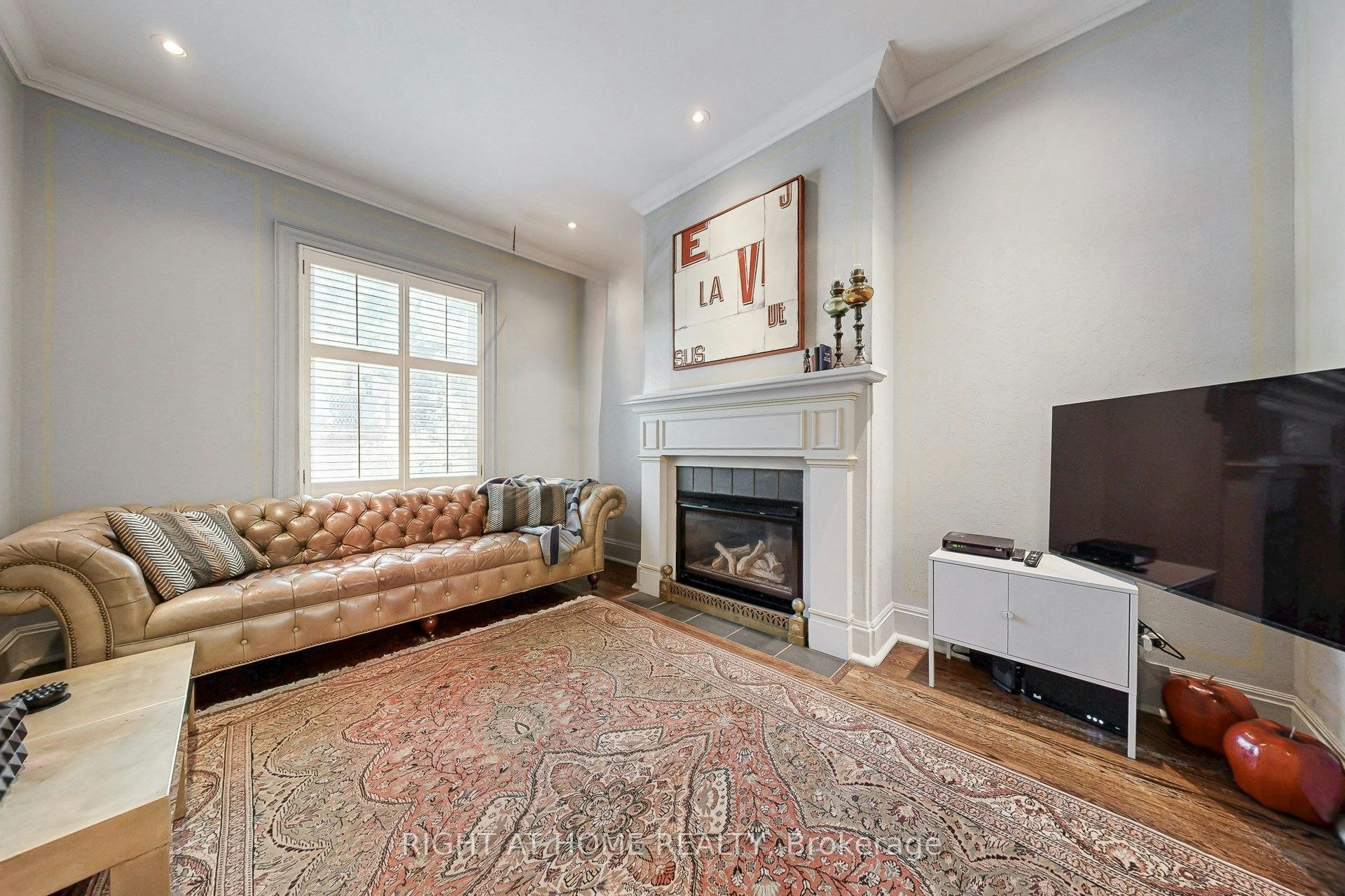 Main-440 Sackville Street, Toronto, ON, M4X 1T2 - 6