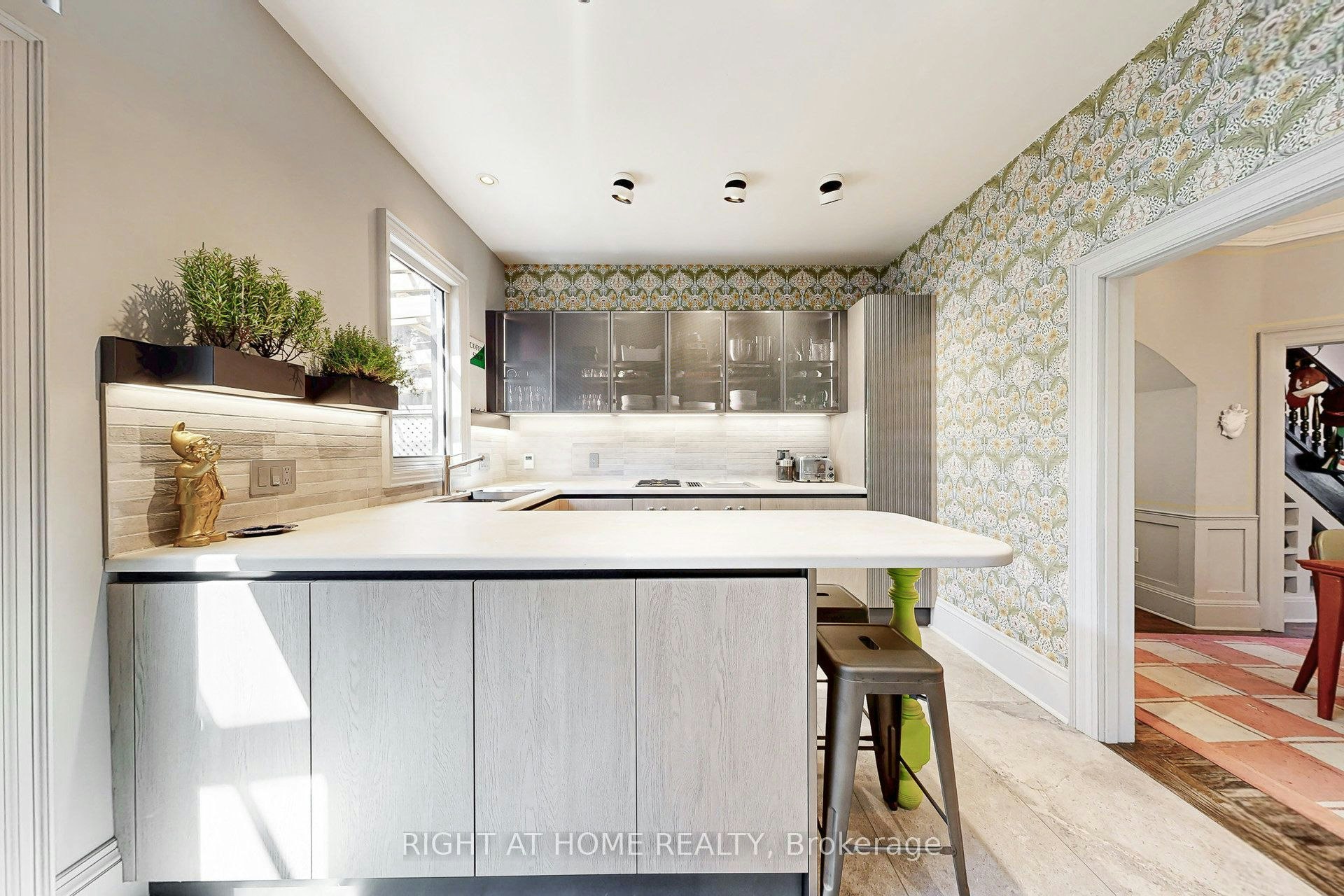 Main-440 Sackville Street, Toronto, ON, M4X 1T2 - 13