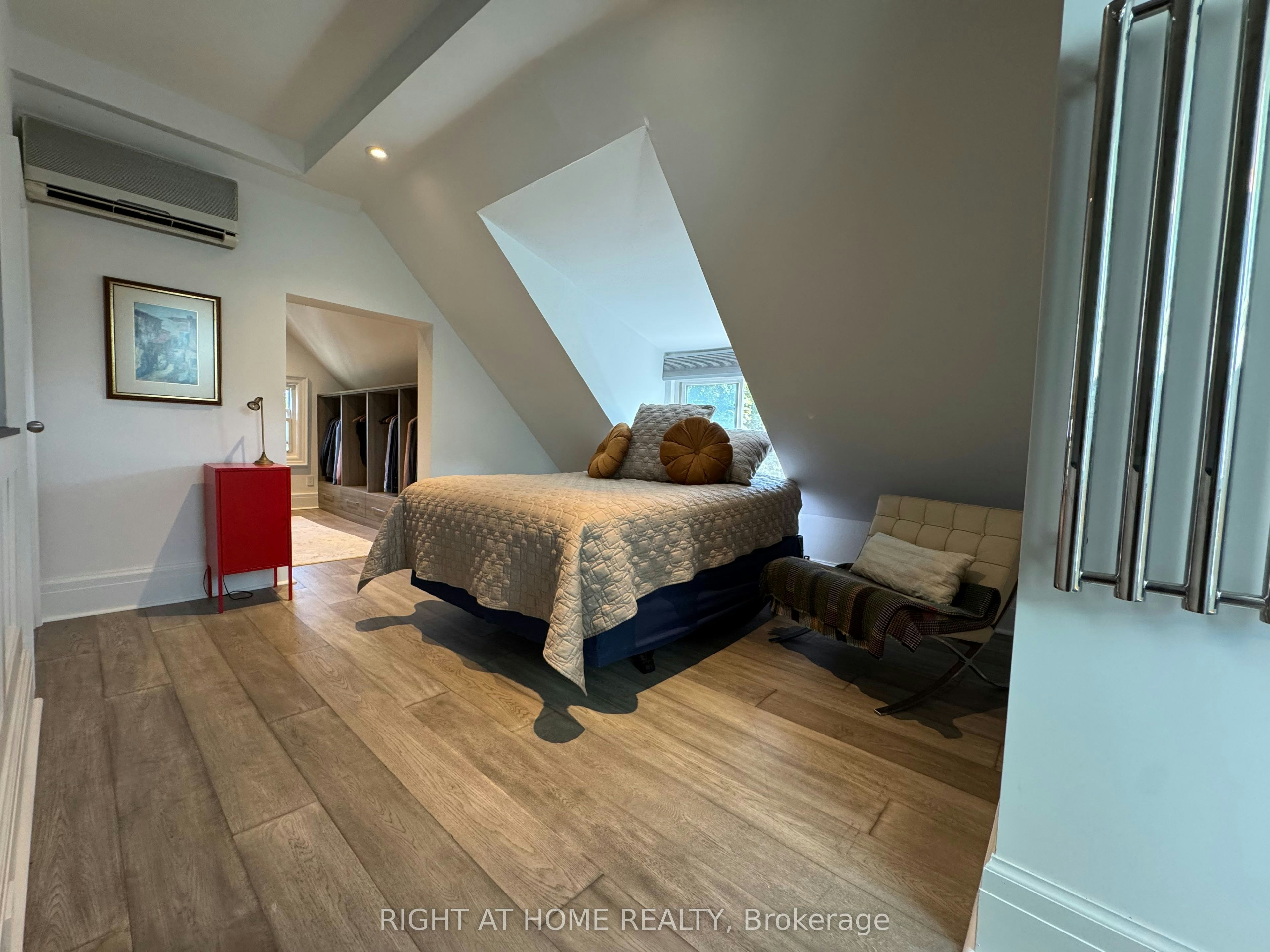 Main-440 Sackville Street, Toronto, ON, M4X 1T2 - 24