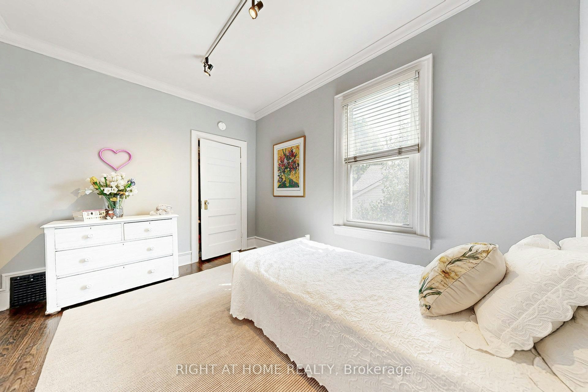 Main-440 Sackville Street, Toronto, ON, M4X 1T2 - 21