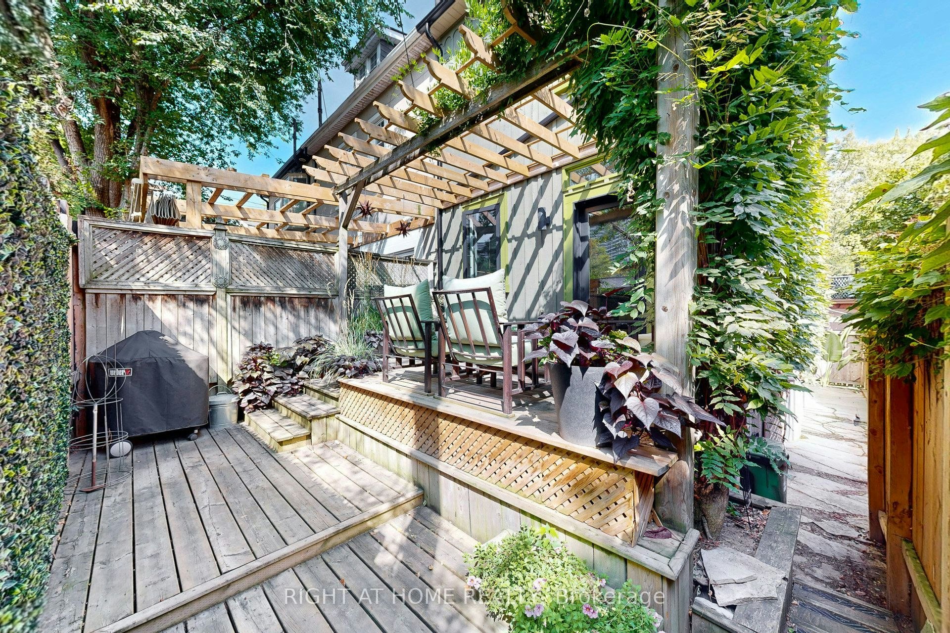 Main-440 Sackville Street, Toronto, ON, M4X 1T2 - 32