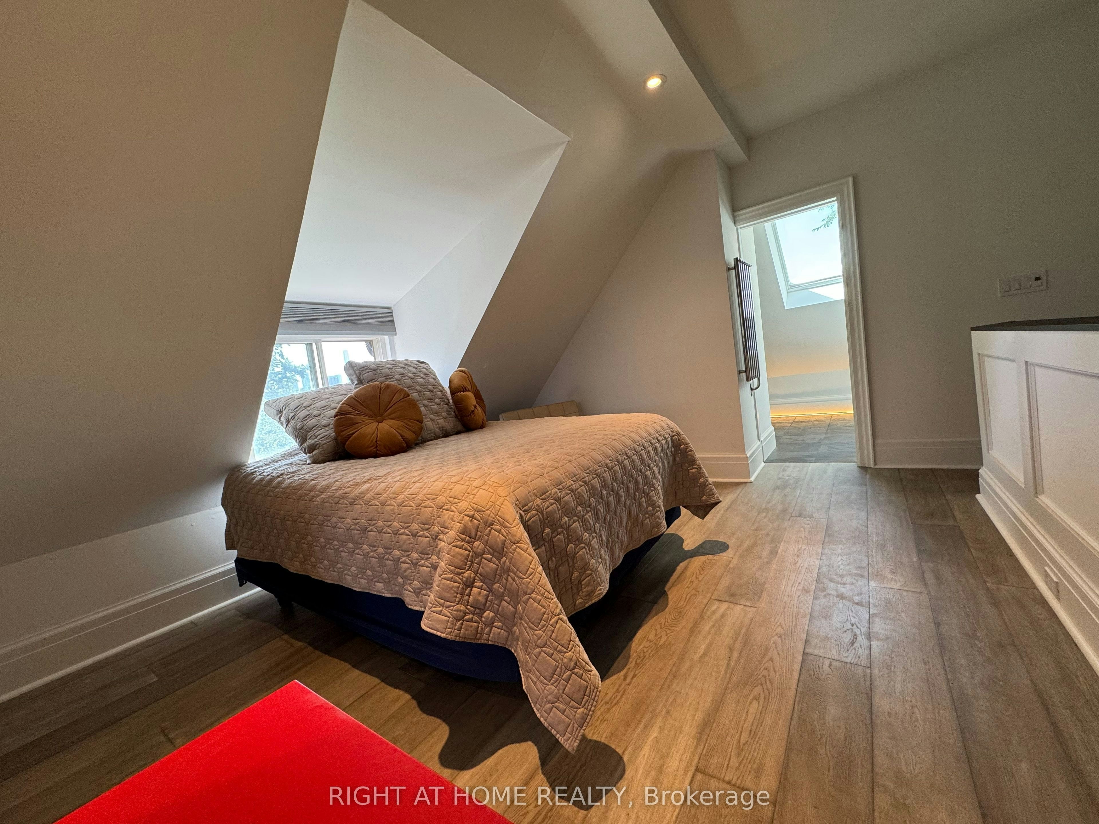 Main-440 Sackville Street, Toronto, ON, M4X 1T2 - 25
