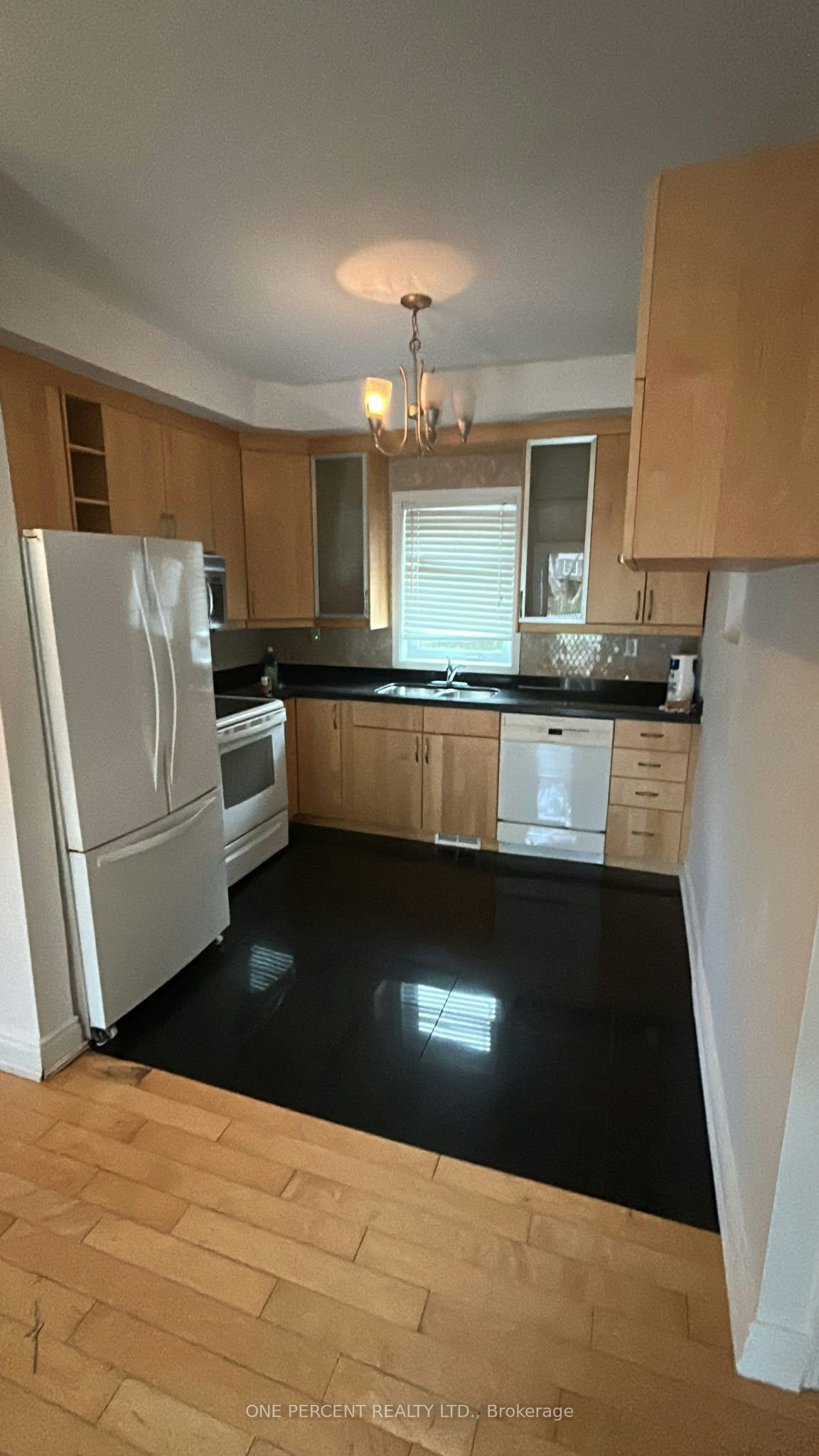 (Main)-2B Dornfell Street, Toronto, ON, M2R 2Y6 - 3