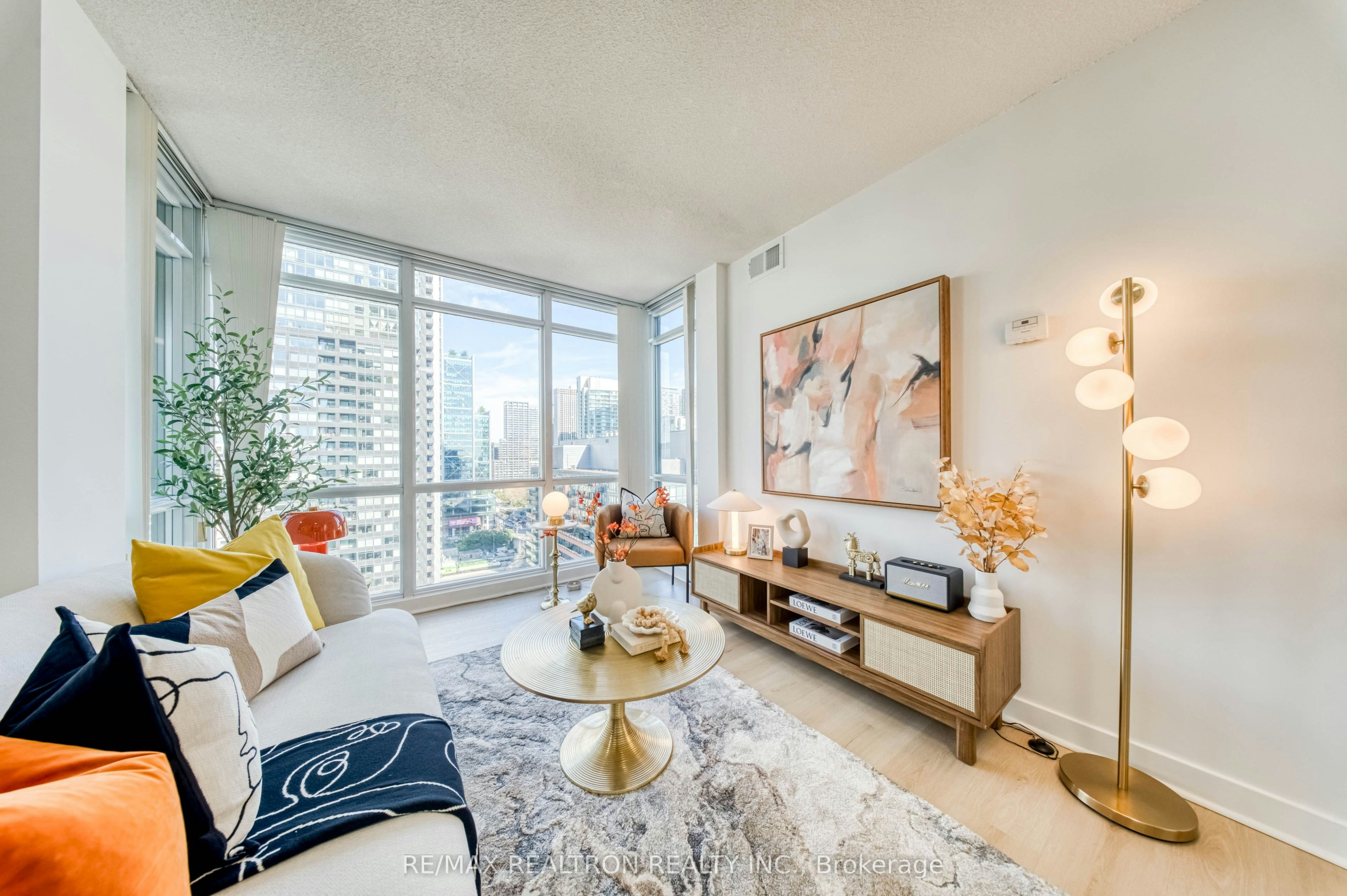 2506-15 Fort York Boulevard, Toronto, ON, M5V 3Y4
