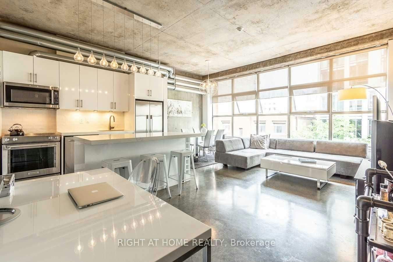 308-29 Camden Street, Toronto, ON, M5V 3N3 - 4