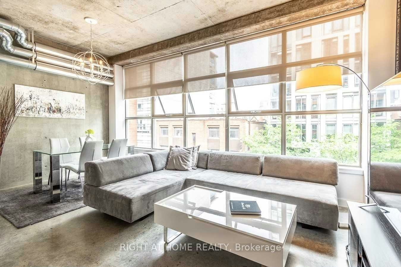 308-29 Camden Street, Toronto, ON, M5V 3N3