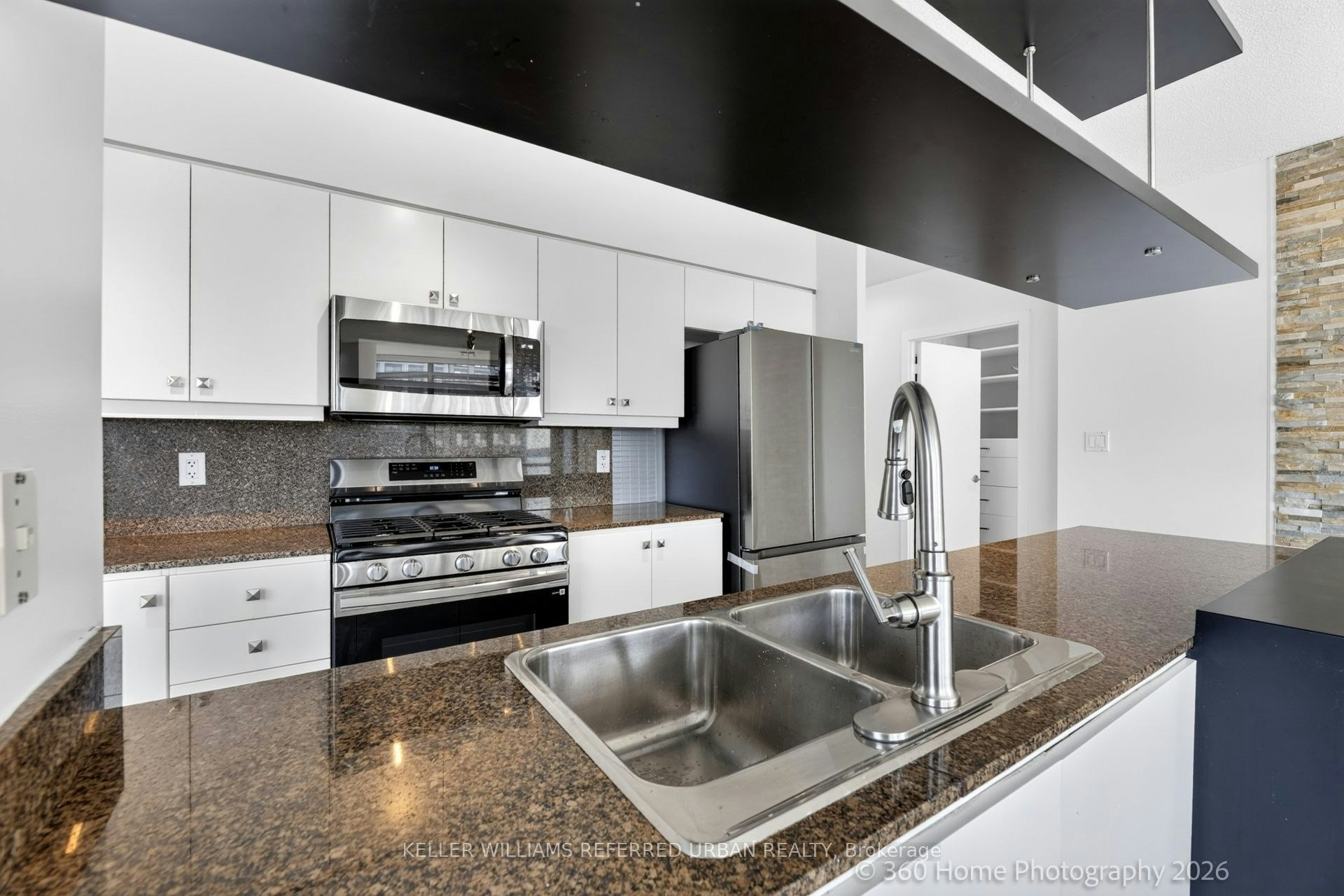 1503-5 Mariner Terrace, Toronto, ON, M5V 3V6 - 27