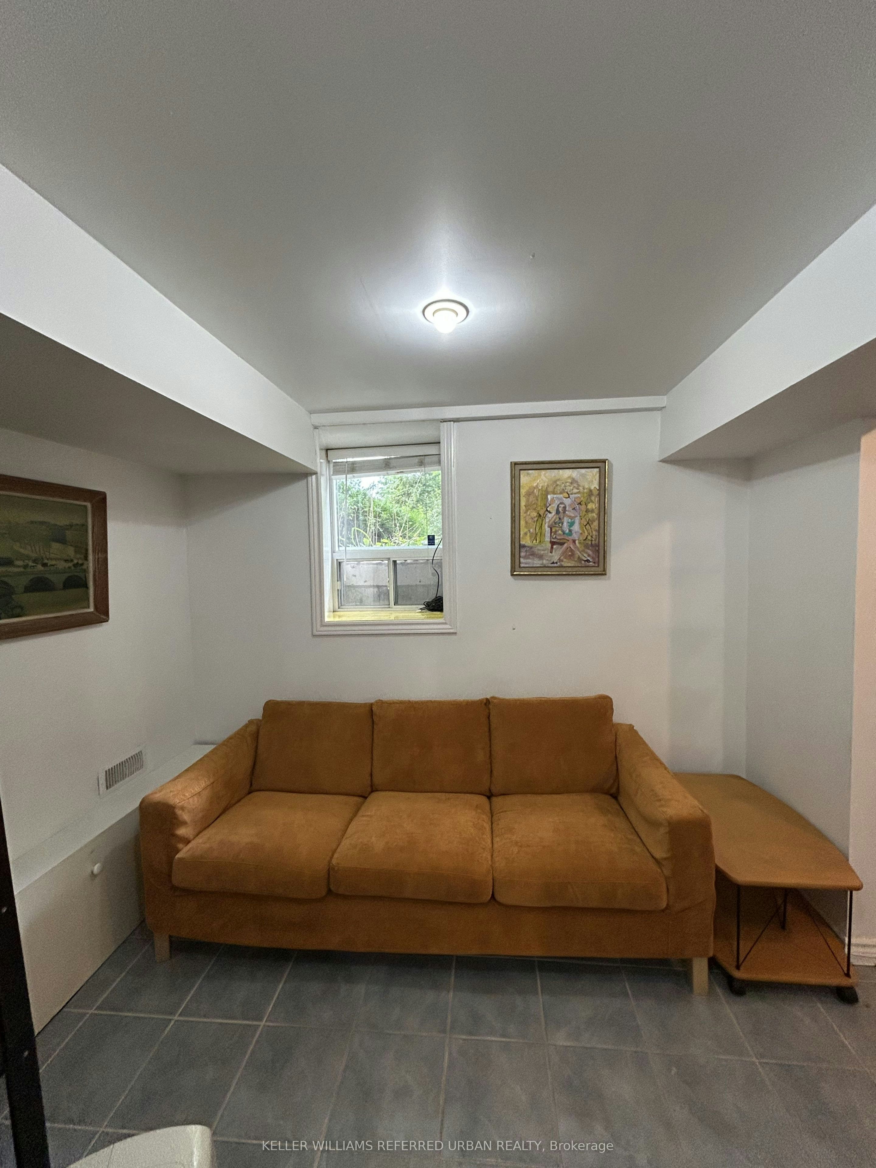 63 Hilton Avenue, Toronto, ON, M5R 3E5 - 7
