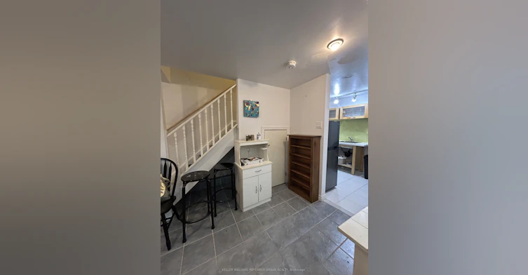63 Hilton Avenue, Toronto, ON, M5R 3E5 - 8