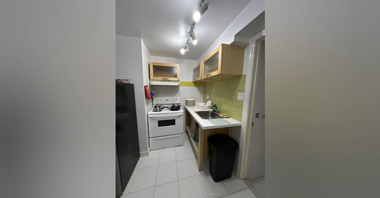 63 Hilton Avenue, Toronto, ON, M5R 3E5 - 6