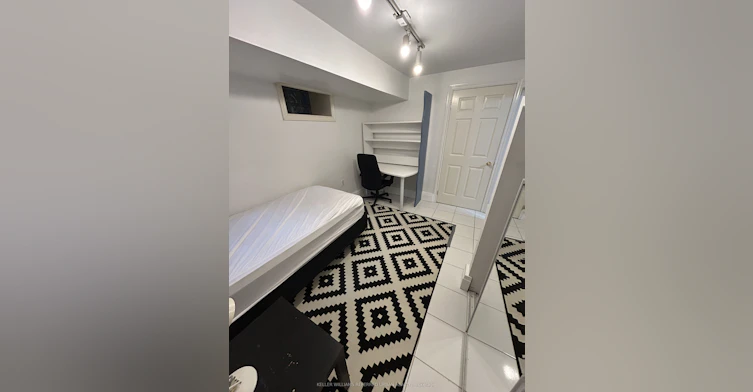 63 Hilton Avenue, Toronto, ON, M5R 3E5 - 12