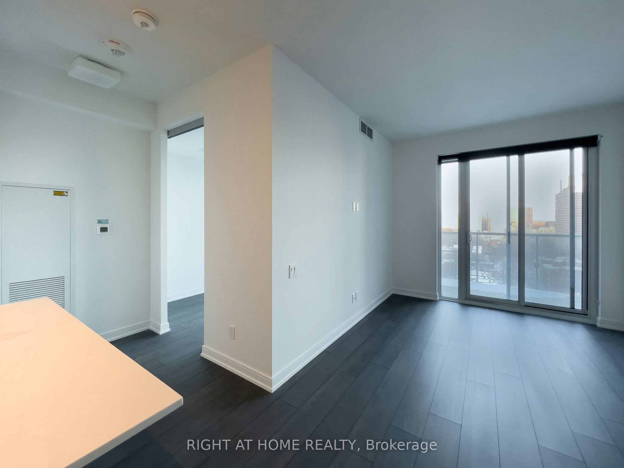1606-3 Gloucester Street, Toronto, ON, M4Y 0C6 - 2