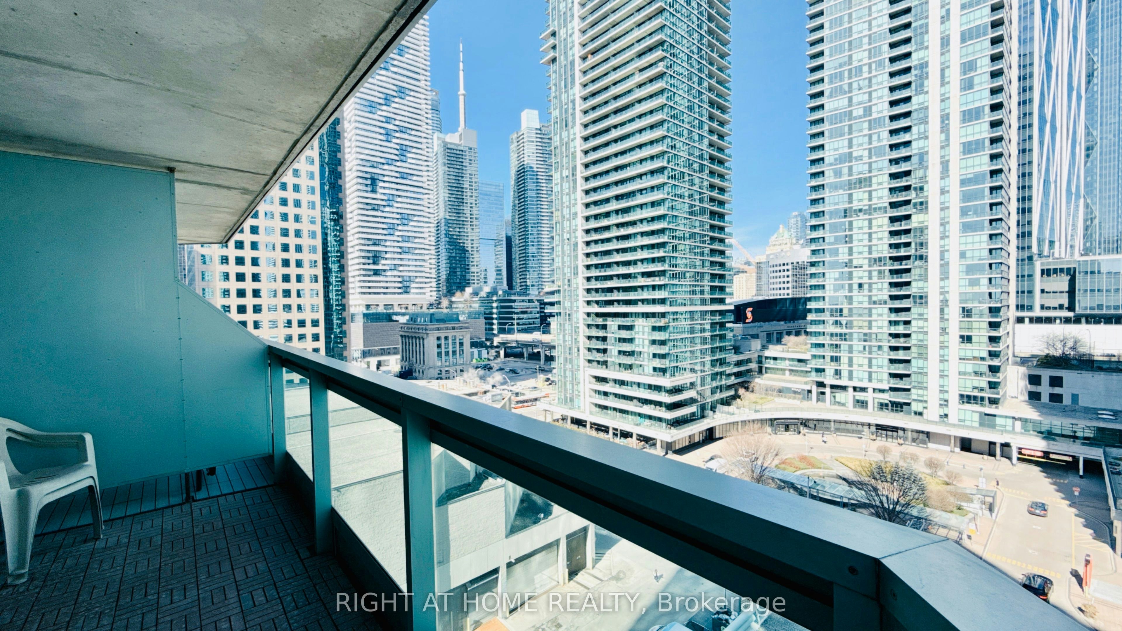 1012-10 Queens Quay W, Toronto, ON, M5J 2R9 - 16