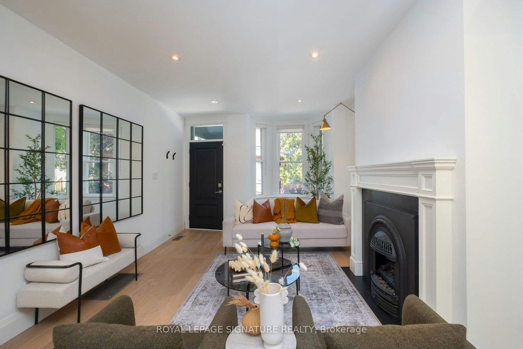 40 Bright Street, Toronto, ON, M5A 3H4 - 4