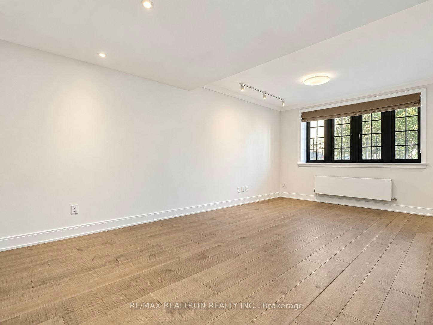 107-2 Clarendon Avenue, Toronto, ON, M4V 1H9 - 3