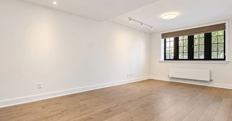 107-2 Clarendon Avenue, Toronto, ON, M4V 1H9 - 3
