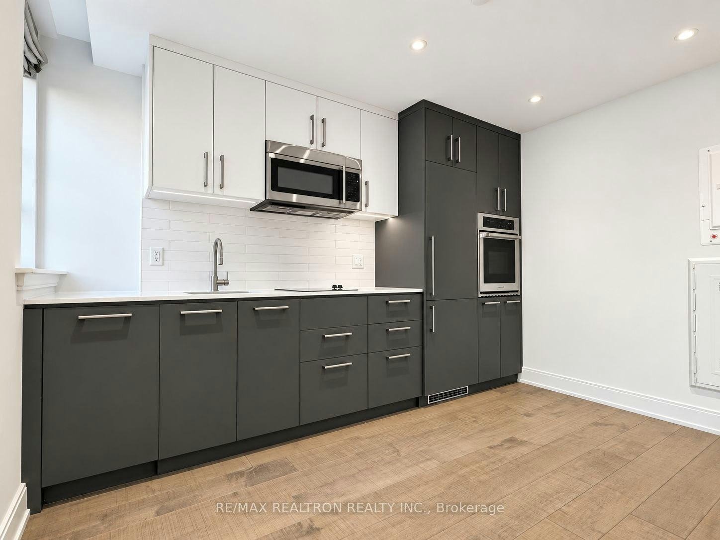 107-2 Clarendon Avenue, Toronto, ON, M4V 1H9 - 6