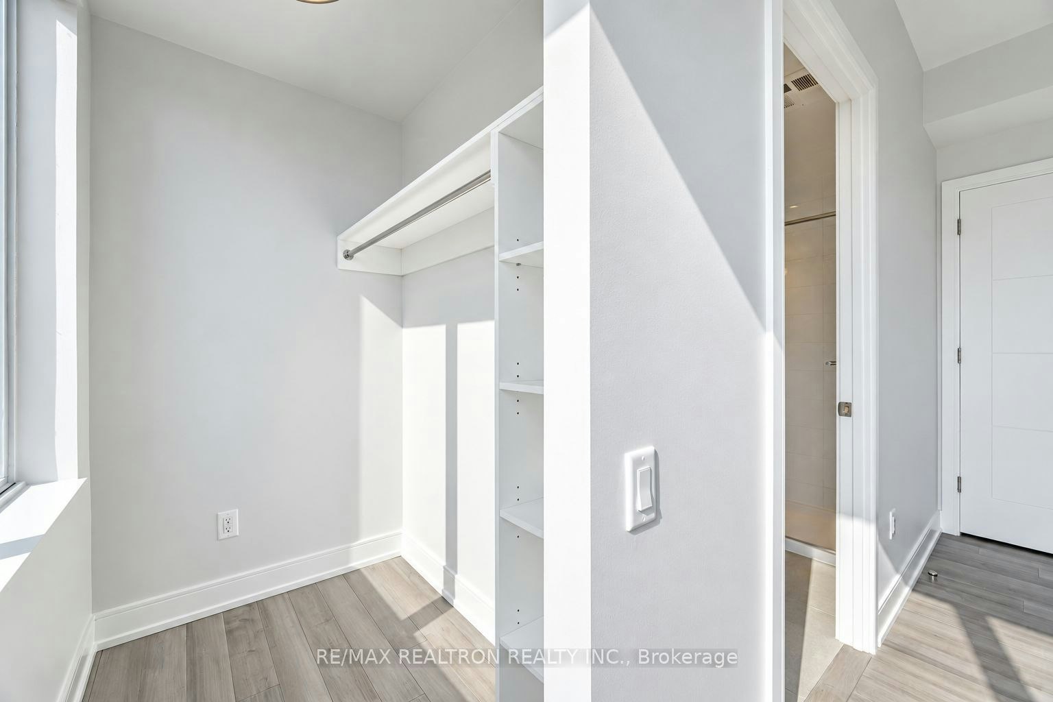 904-2525 Bathurst Street, Toronto, ON, M6B 2Y9 - 7