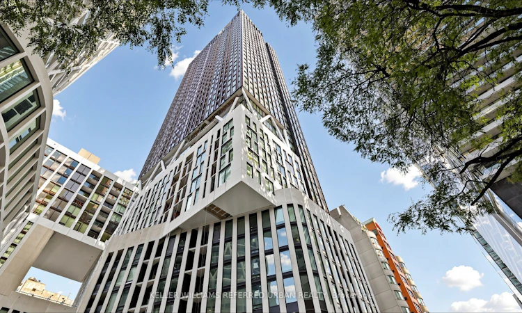 238 Simcoe Street