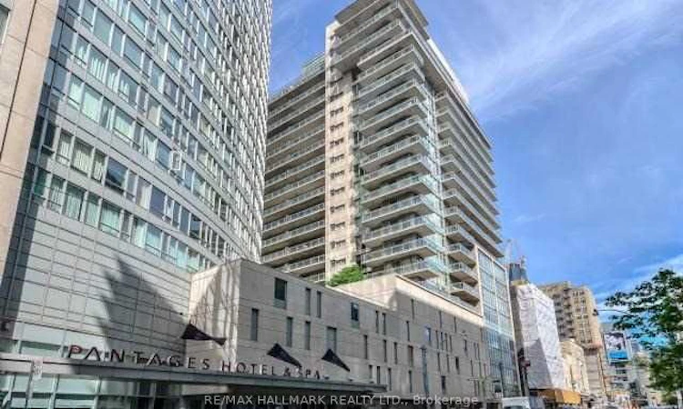 3307-210 Victoria Street