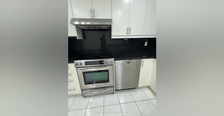 3 Tokay Court, Toronto, ON, M3H 3V2 - 8