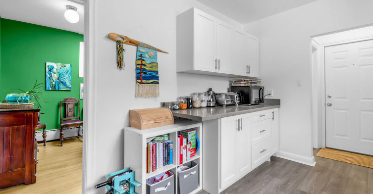 Upper-277 Wychwood Avenue, Toronto, ON, M6C 2T6 - 11