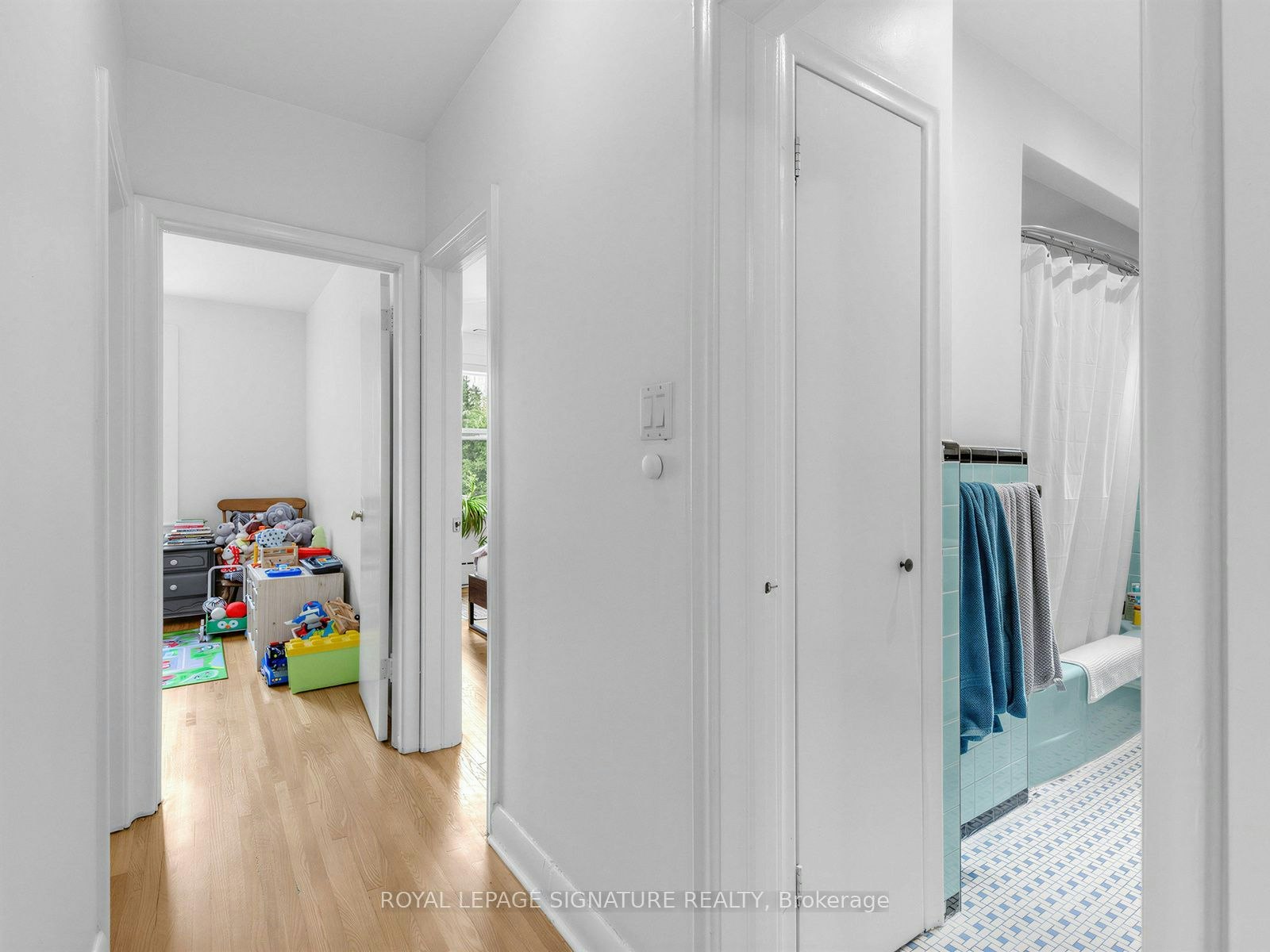Upper-277 Wychwood Avenue, Toronto, ON, M6C 2T6 - 13