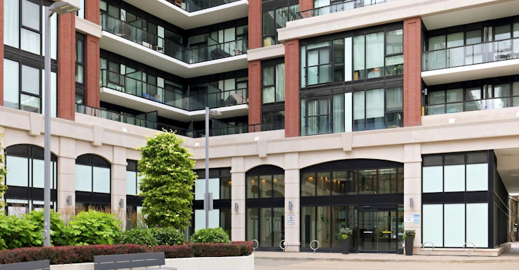 PH6-1 Belsize Drive, Toronto, ON, M4S 0B9