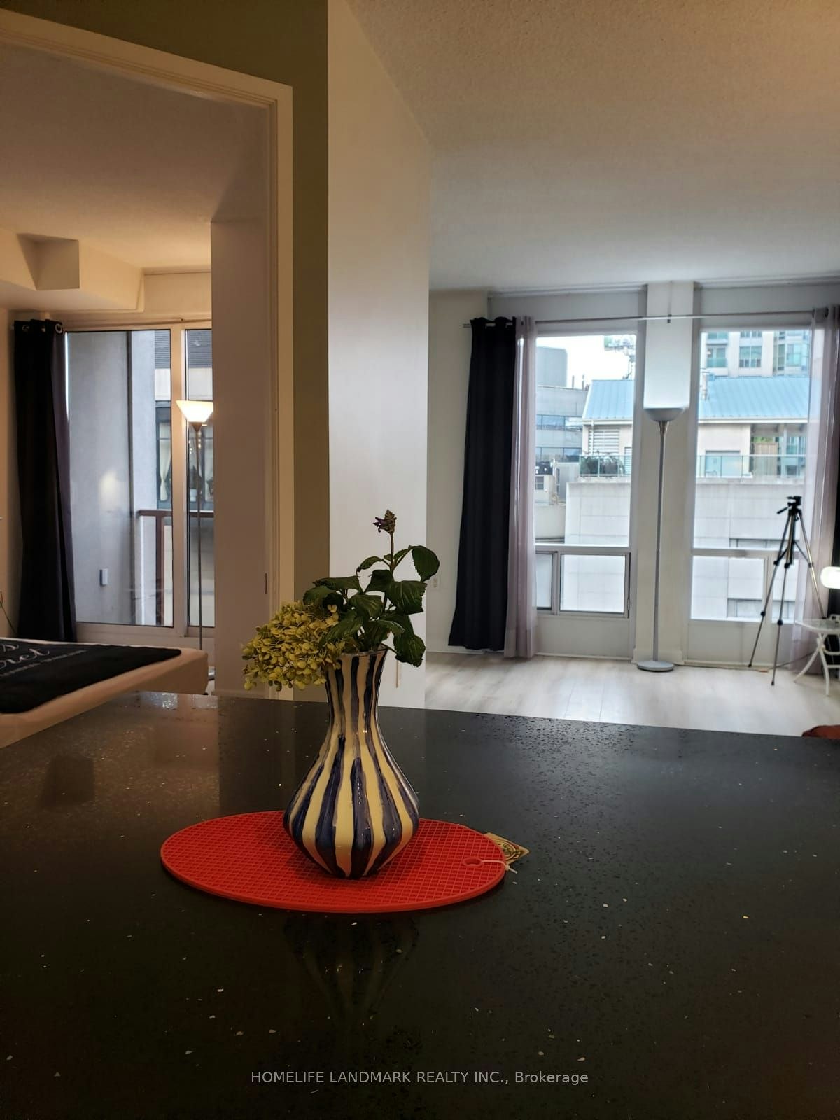 1203-85 Bloor Street E, Toronto, ON, M4W 3Y1