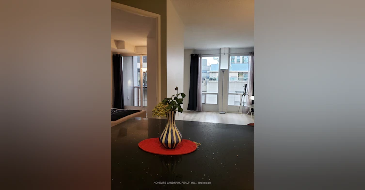 1203-85 Bloor Street E, Toronto, ON, M4W 3Y1