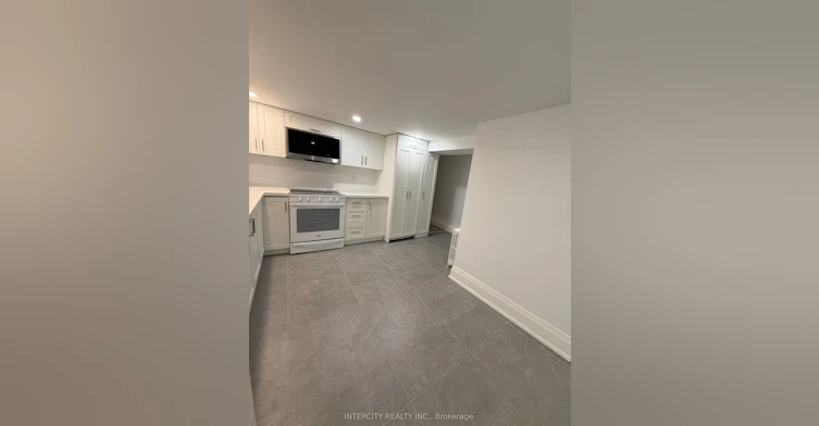 Basement-380 Clinton Street, Toronto, ON, M6G 2Z2 - 3
