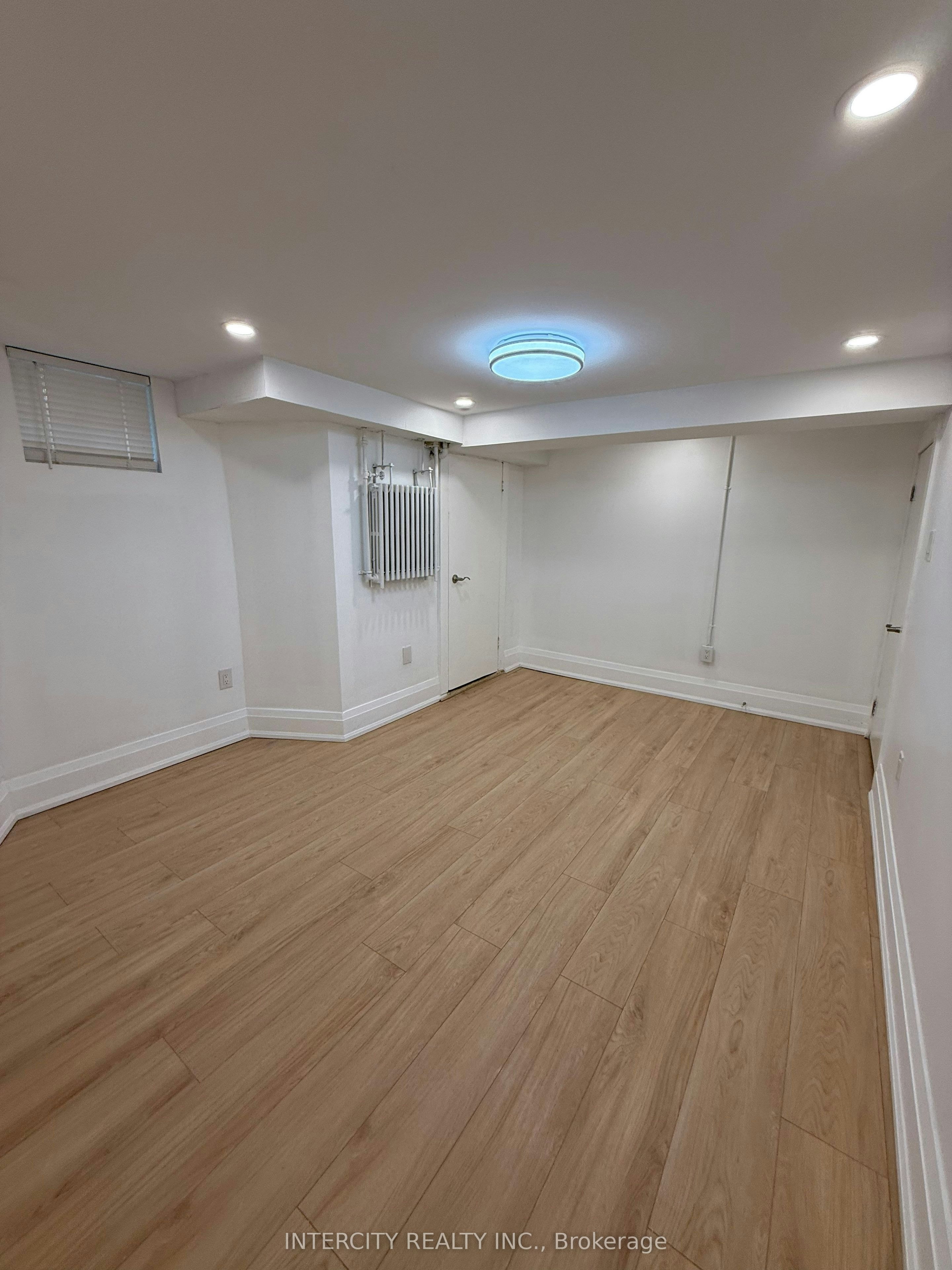 Basement-380 Clinton Street, Toronto, ON, M6G 2Z2 - 5