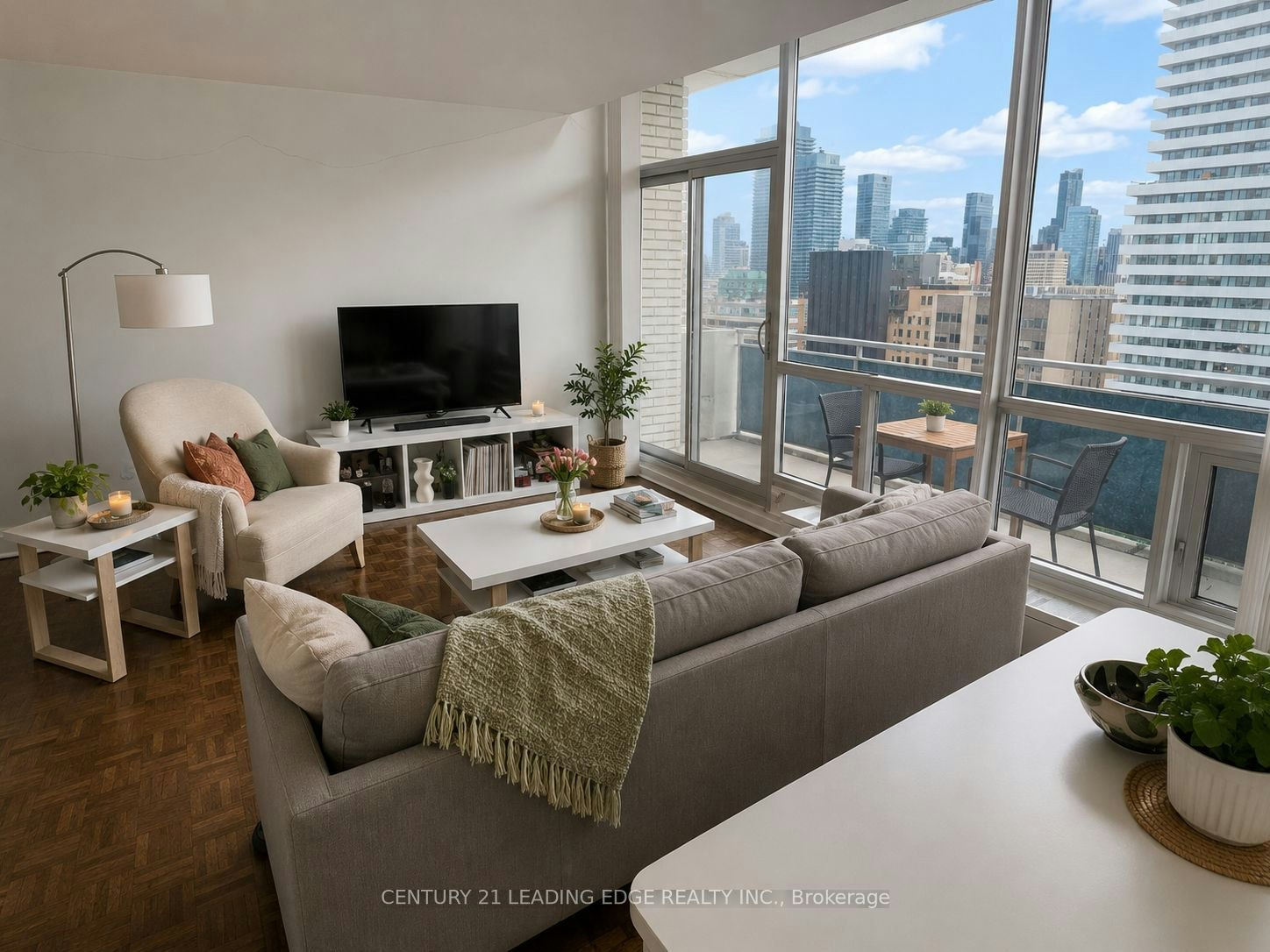9D-20 Prince Arthur Avenue, Toronto, ON, M5R 1B1