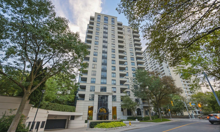 PH03-38 Avoca Avenue