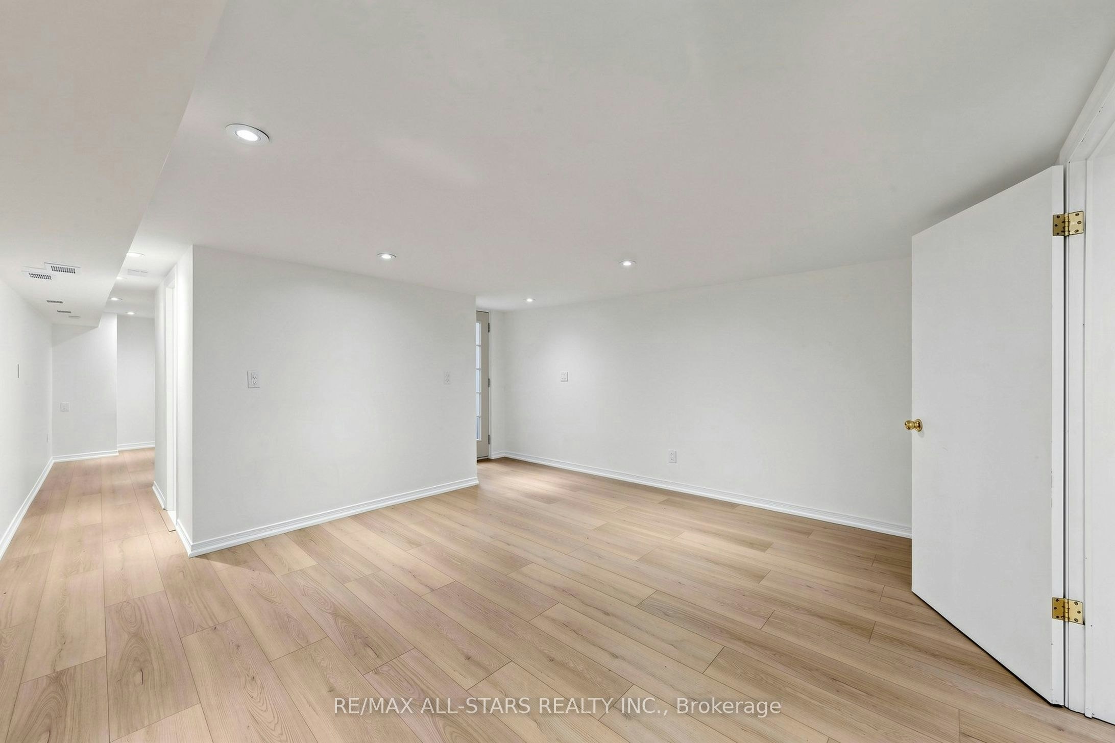 Basement-68 Macpherson Avenue, Toronto, ON, M5R 1W8 - 8