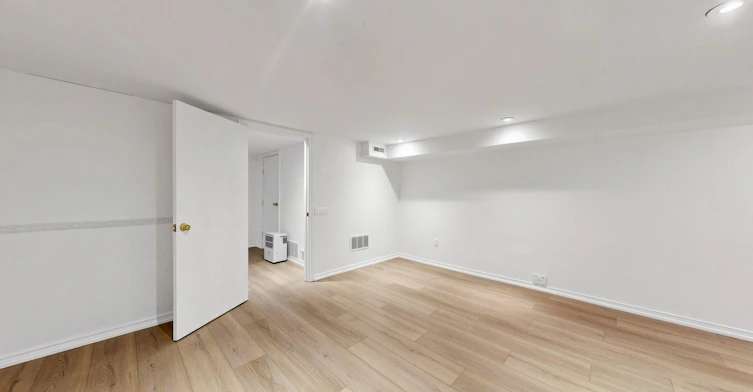 Basement-68 Macpherson Avenue, Toronto, ON, M5R 1W8 - 5