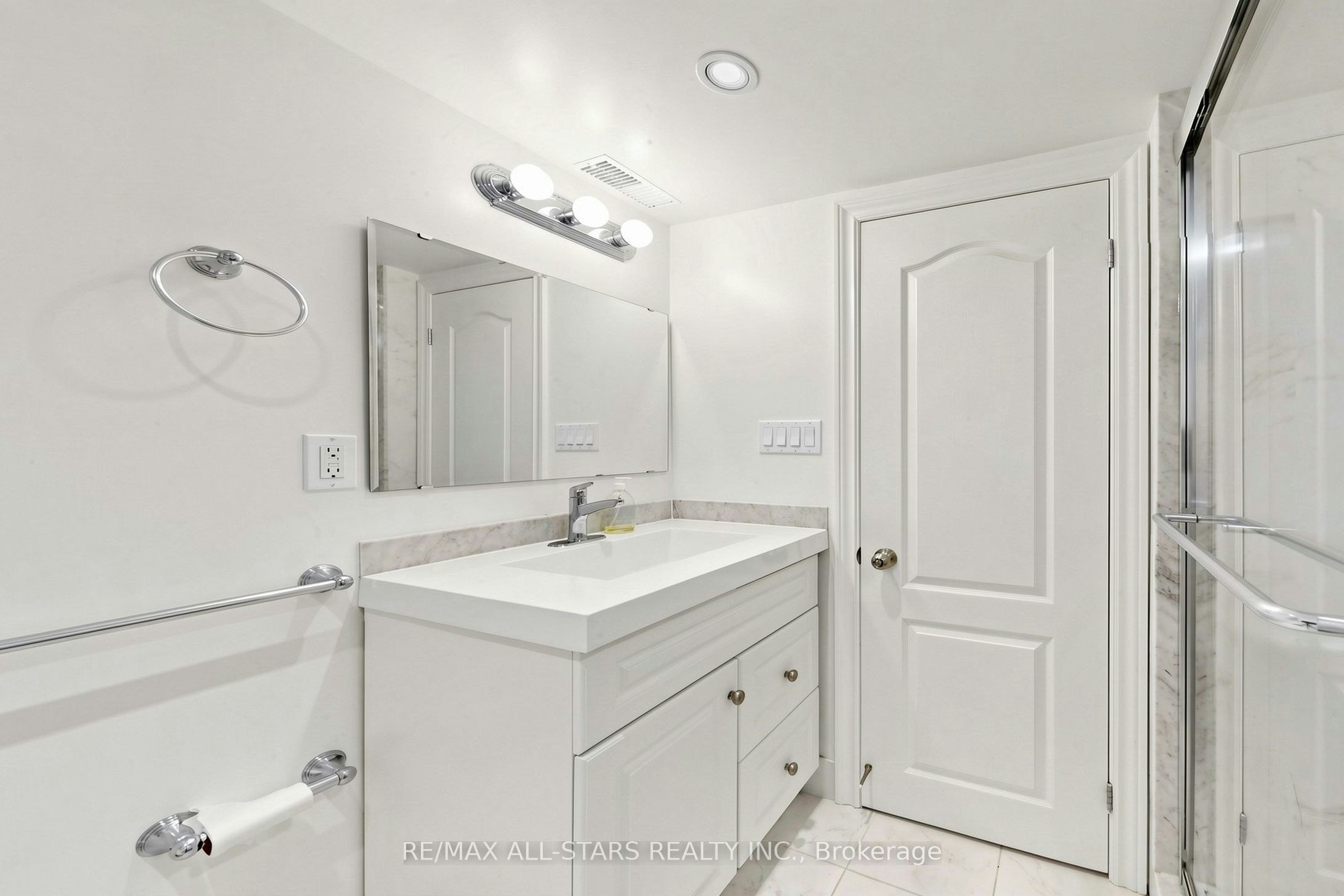 Basement-68 Macpherson Avenue, Toronto, ON, M5R 1W8 - 15