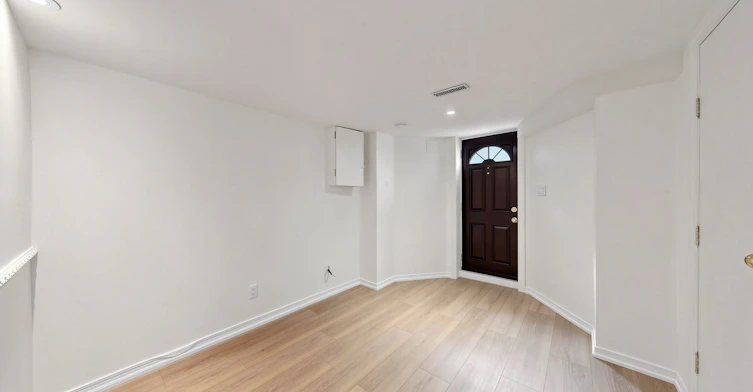 Basement-68 Macpherson Avenue, Toronto, ON, M5R 1W8 - 9