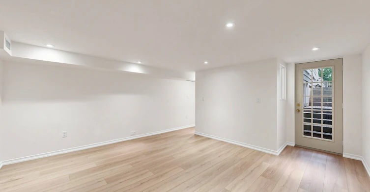 Basement-68 Macpherson Avenue, Toronto, ON, M5R 1W8 - 3