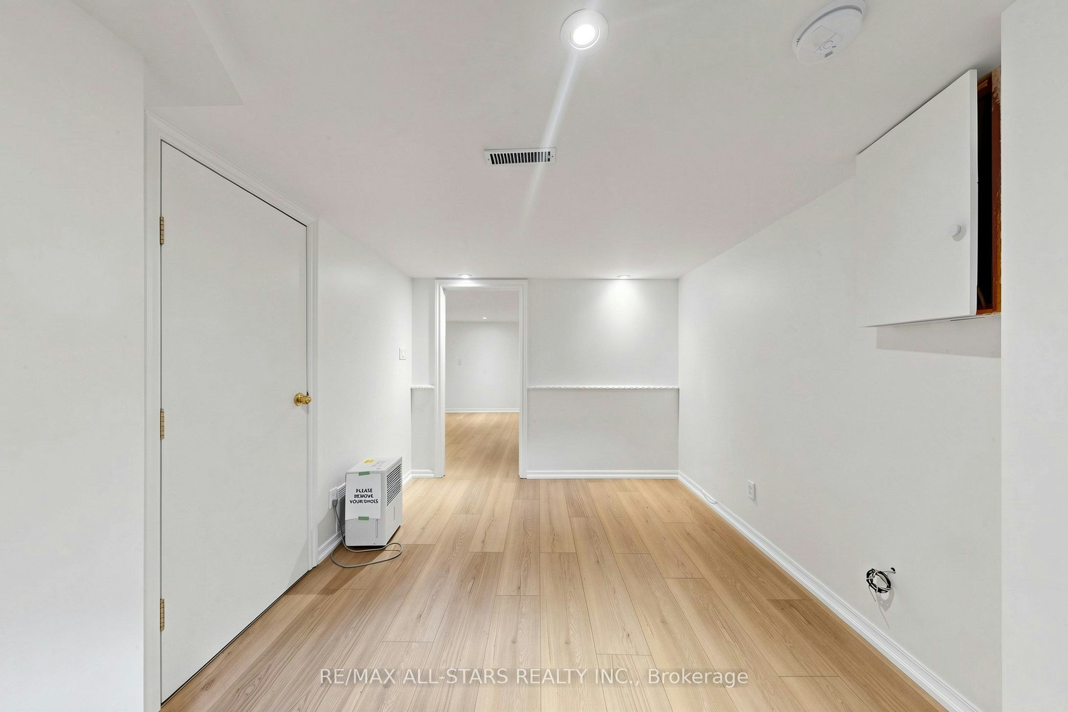 Basement-68 Macpherson Avenue, Toronto, ON, M5R 1W8 - 11