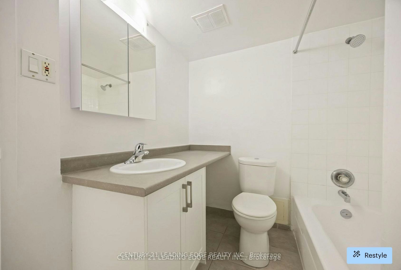 23A-20 Prince Arthur Avenue, Toronto, ON, M5R 1B1 - 4