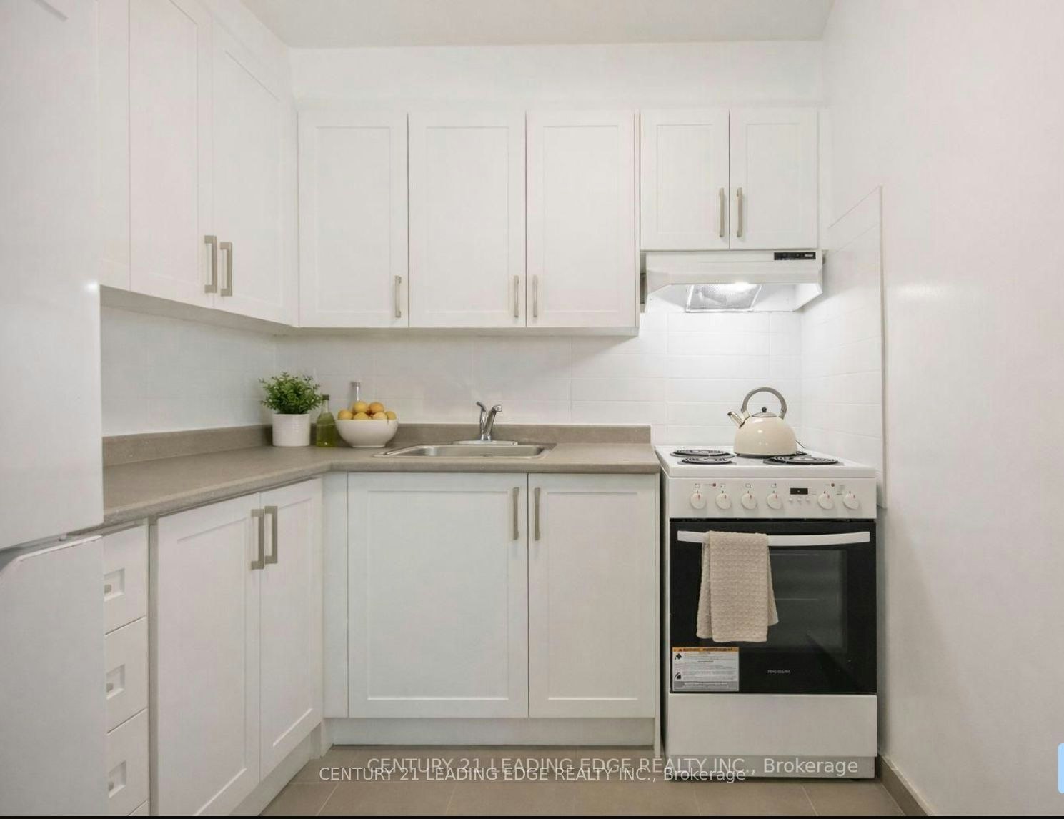 23A-20 Prince Arthur Avenue, Toronto, ON, M5R 1B1 - 2