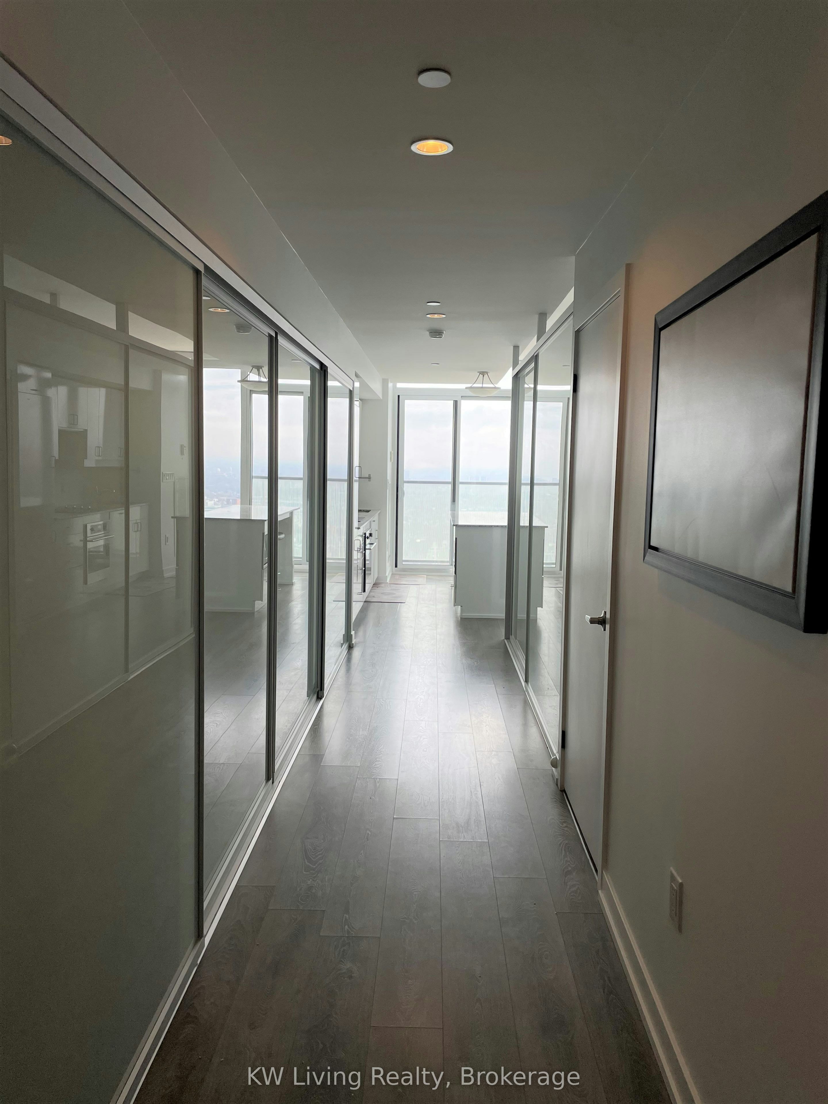 Ph301-426 University Avenue, Toronto, ON, M5G 1S9 - 4