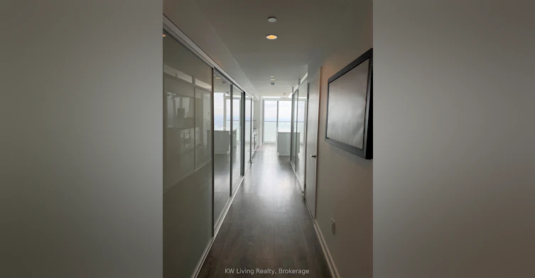 Ph301-426 University Avenue, Toronto, ON, M5G 1S9 - 4
