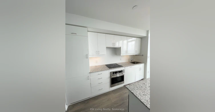 Ph301-426 University Avenue, Toronto, ON, M5G 1S9 - 12