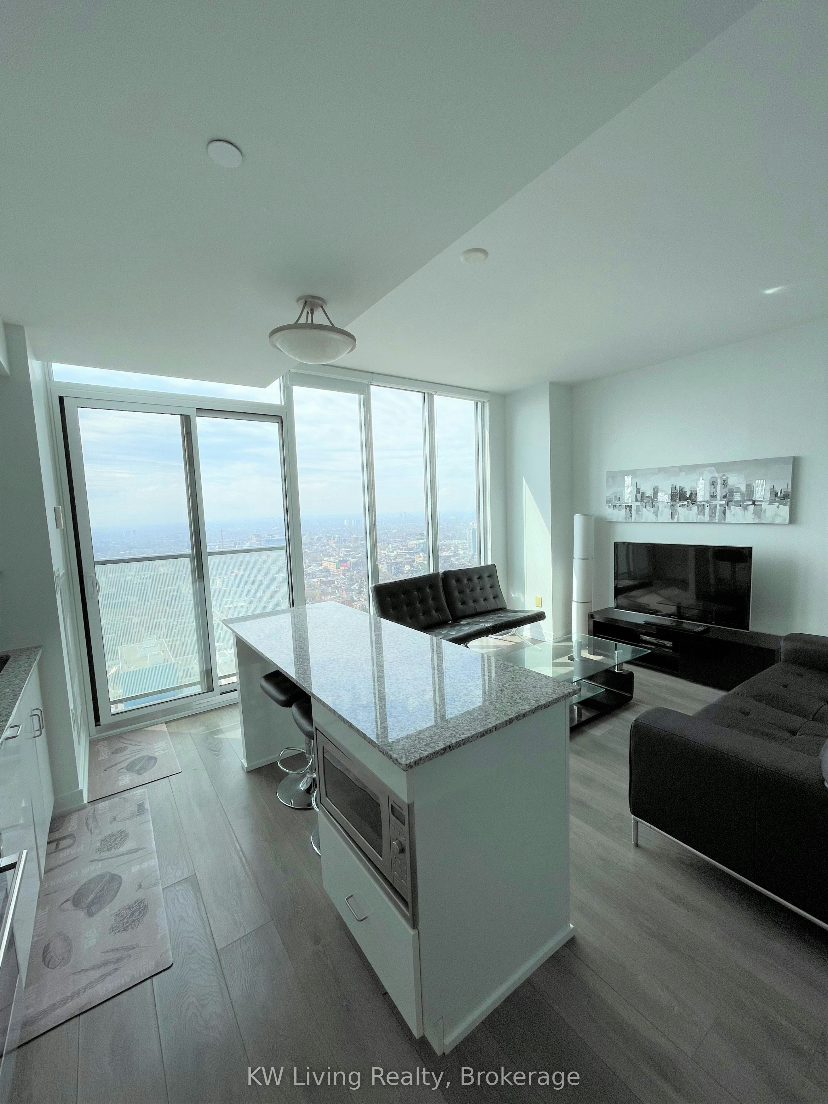 Ph301-426 University Avenue, Toronto, ON, M5G 1S9 - 13