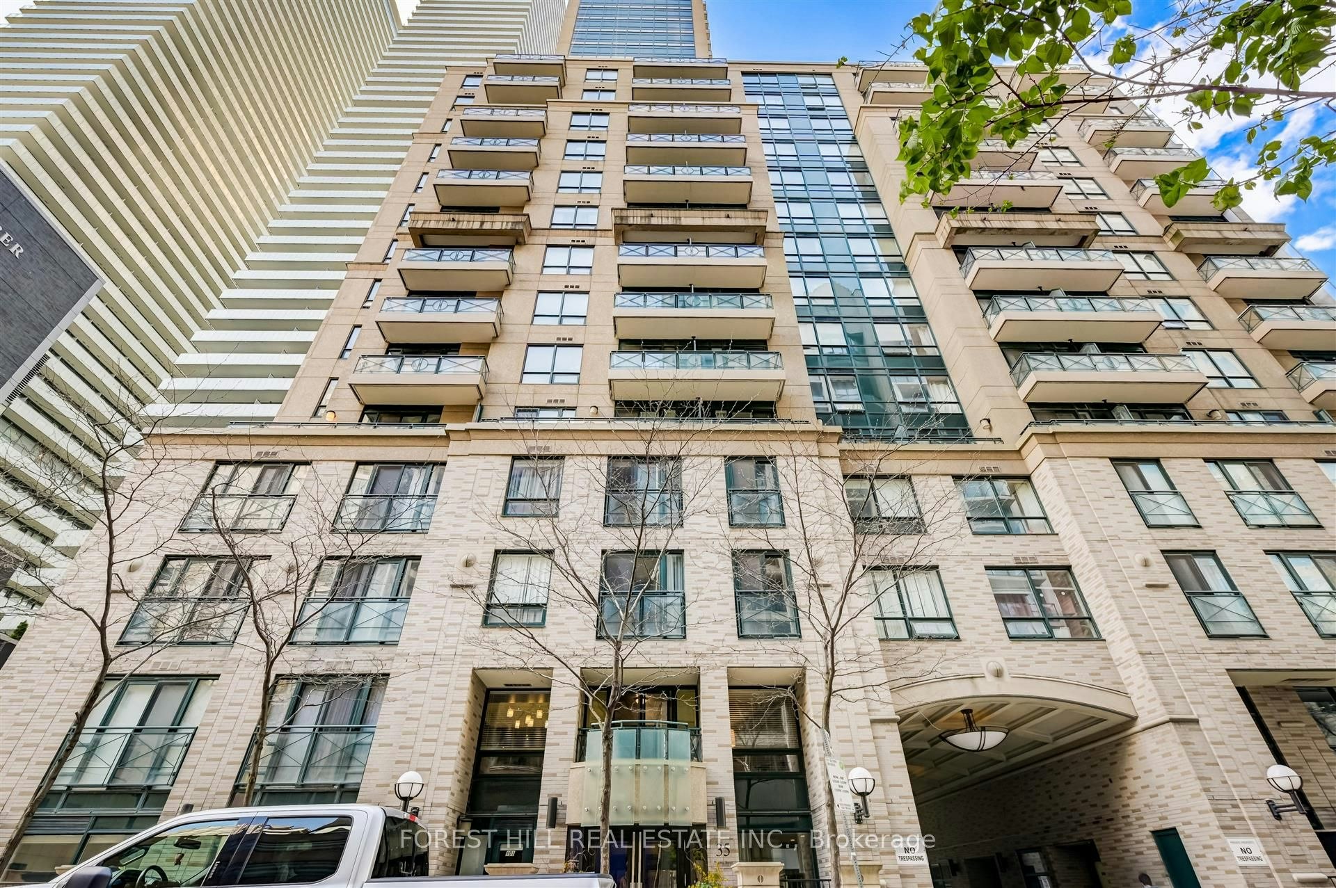 2504-35 Hayden Street, Toronto, ON, M4Y 3C3 - 3